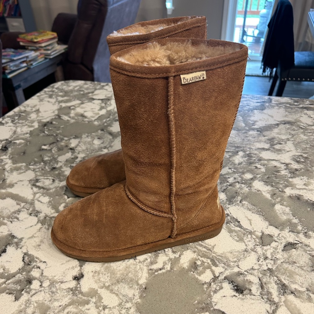 Women’s Bearpaw boots